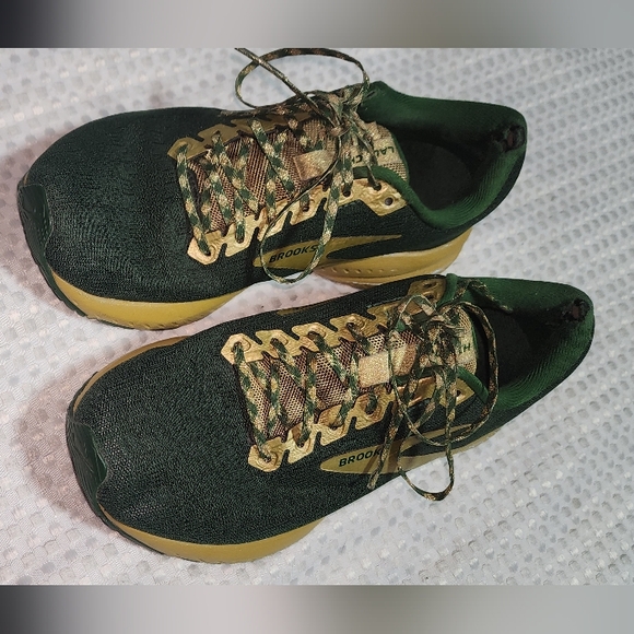 BROOKS GUC WOMEN'S SIZE 7 LAUNCH 7 LUCKY SHAMROCK RUNNING SNEAKERS SHOES - Picture 1 of 11